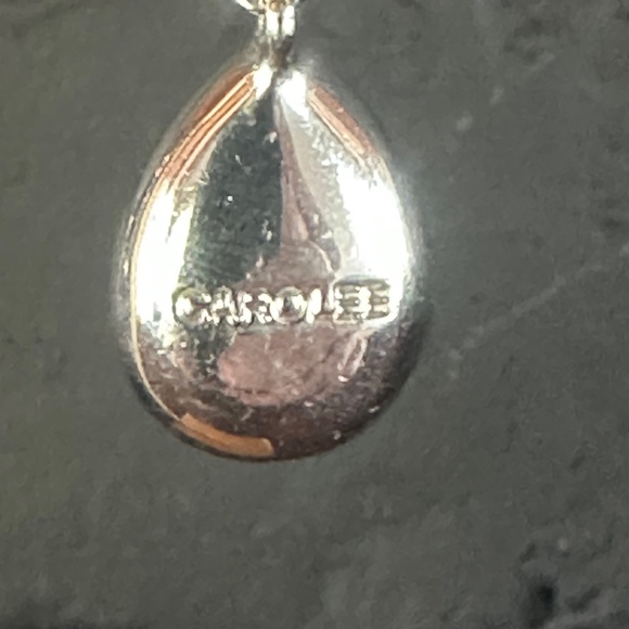 CAROLEE CRYSTAL DROP EARRINGS. - Picture 4 of 4